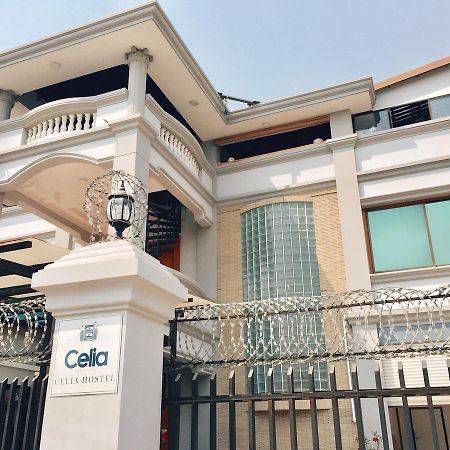 Celia Hostel Mandalay Buitenkant foto