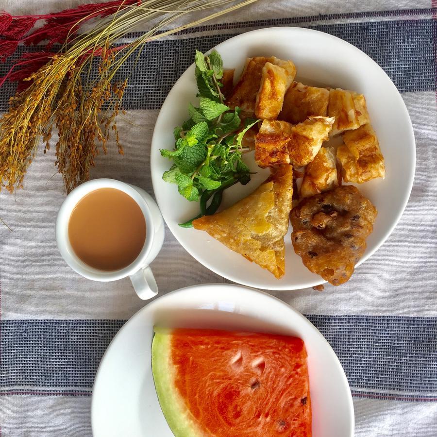 Celia Hostel Mandalay Buitenkant foto