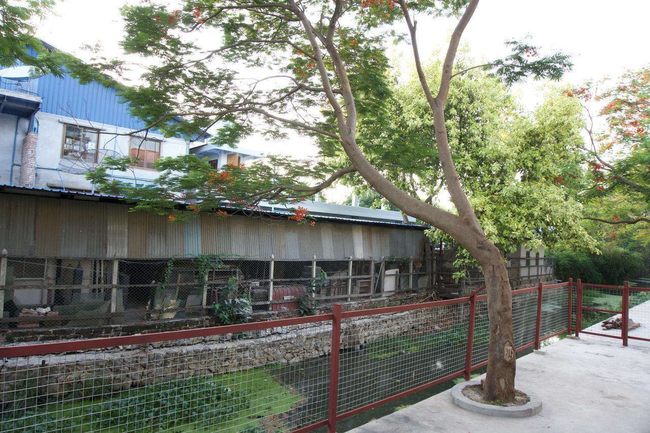 Celia Hostel Mandalay Buitenkant foto