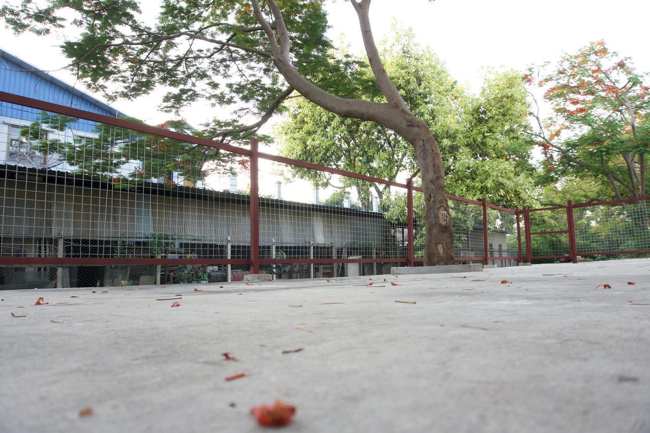 Celia Hostel Mandalay Buitenkant foto