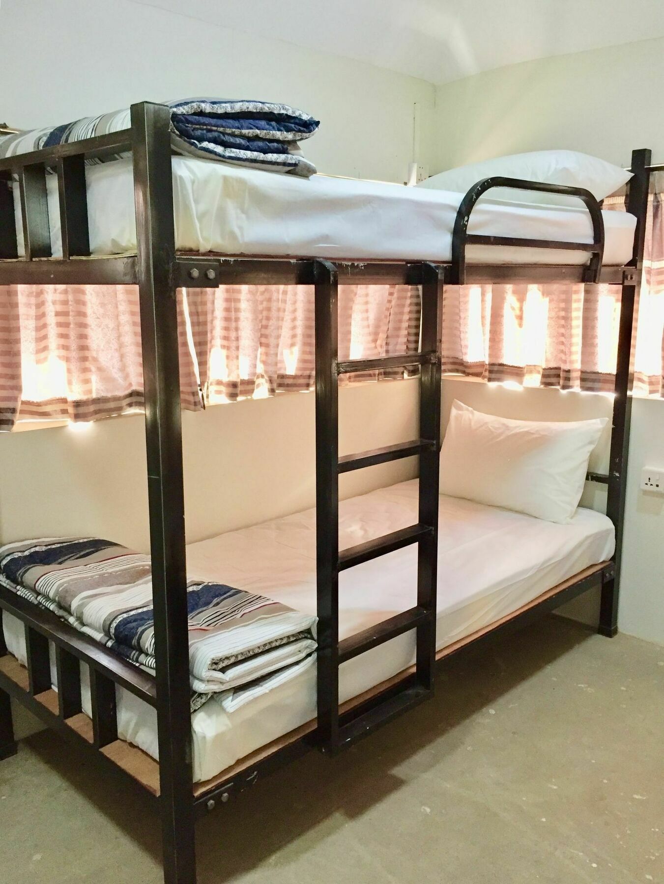 Celia Hostel Mandalay Buitenkant foto