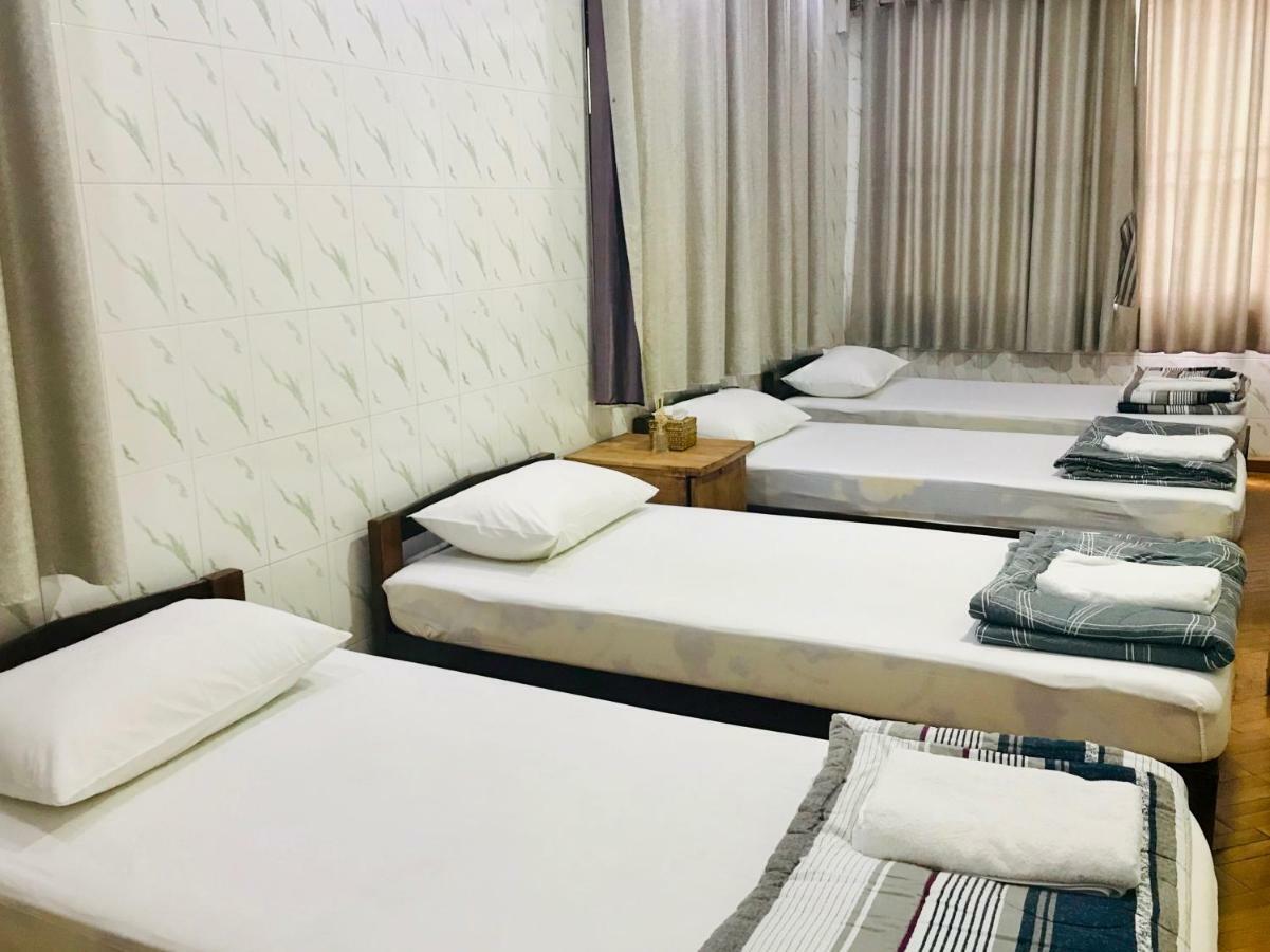 Celia Hostel Mandalay Buitenkant foto